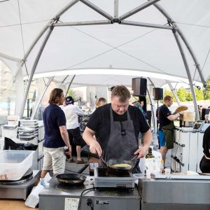 LOUNGER M - komplet med tagdug, hvid